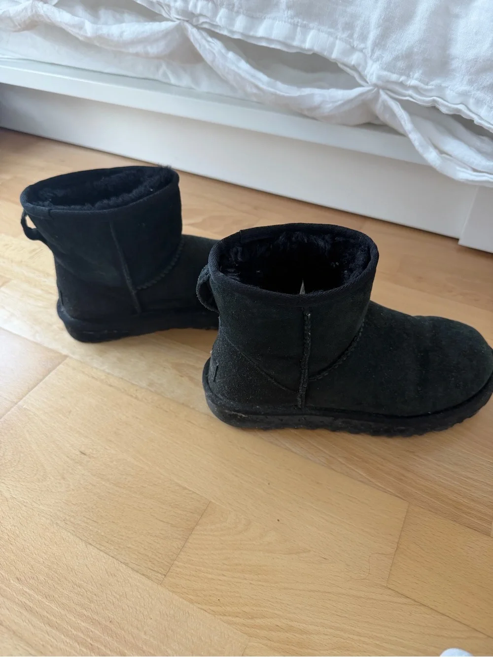 UGG classic short